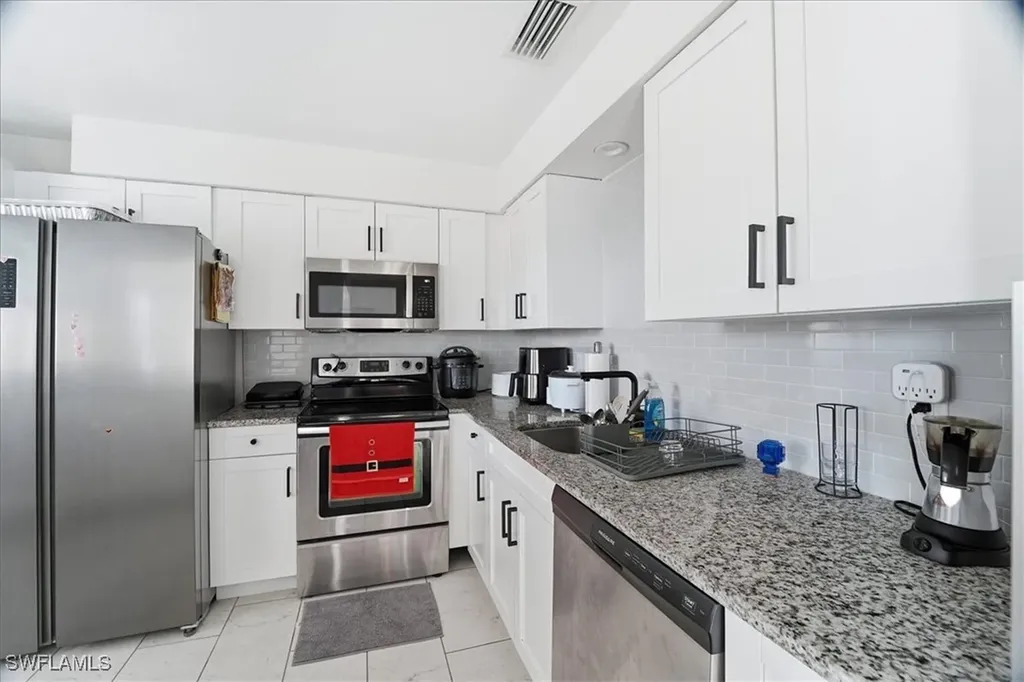 108 San Salvador Street Naples FL 34113