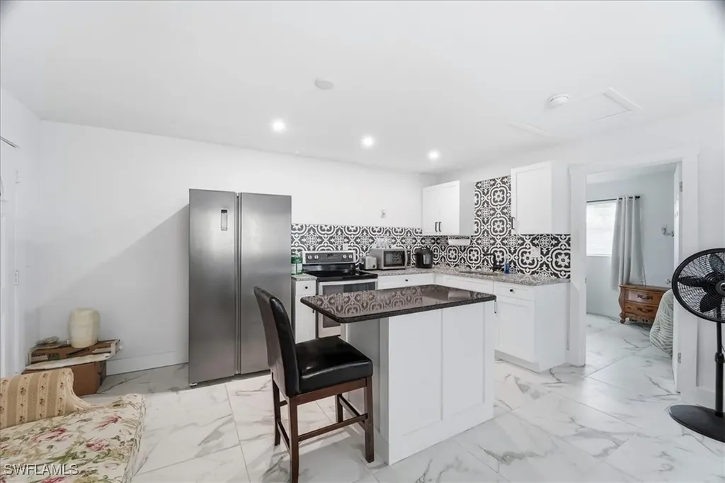 108 San Salvador Street Naples FL 34113