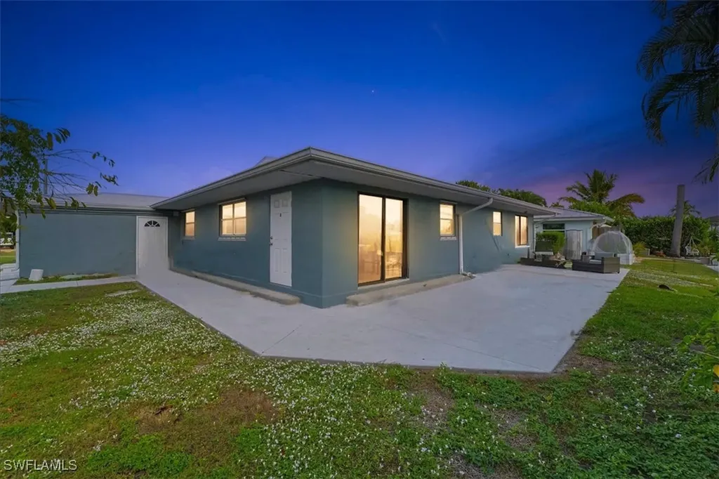 108 San Salvador Street Naples FL 34113