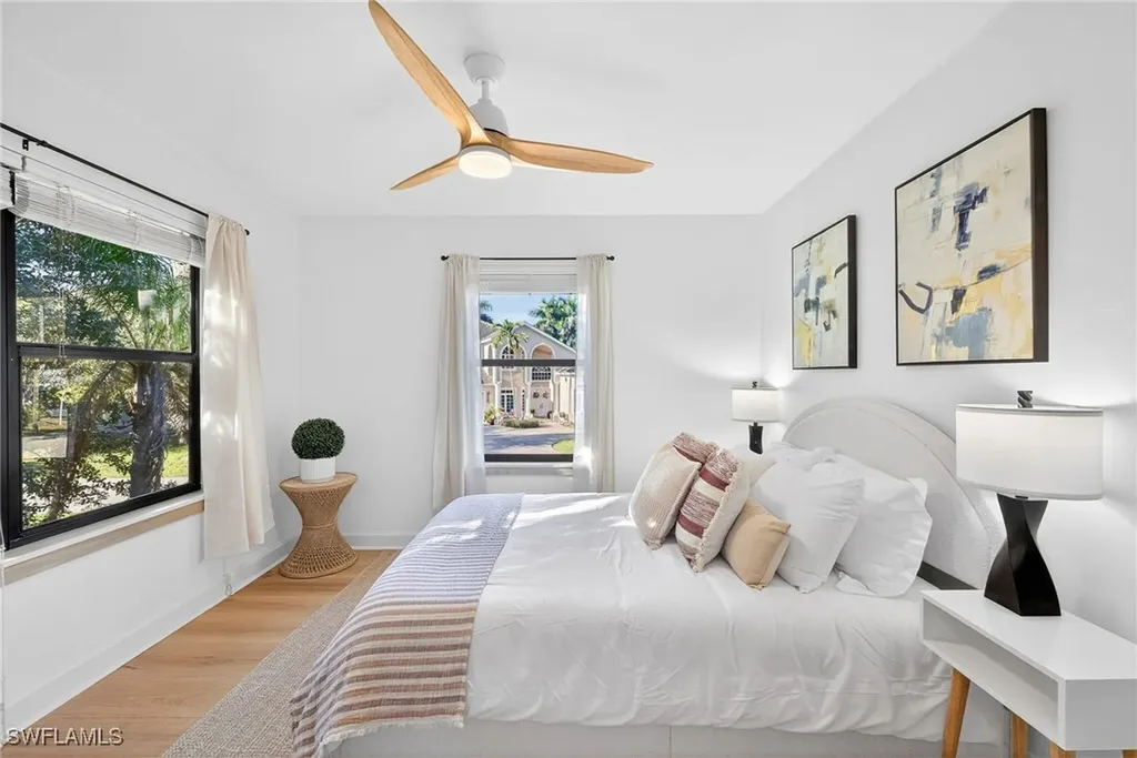 1275 8th Avenue N Naples FL 34102