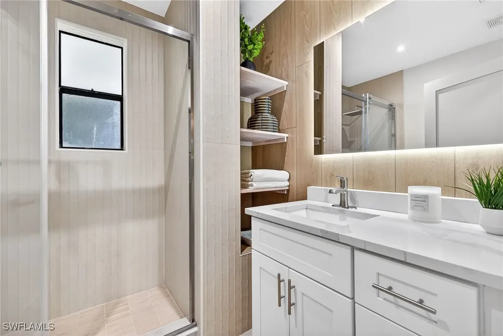 1275 8th Avenue N Naples FL 34102