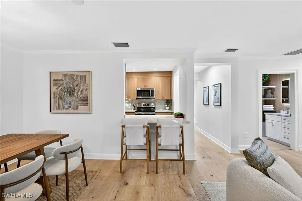 1275 8th Avenue N Naples FL 34102