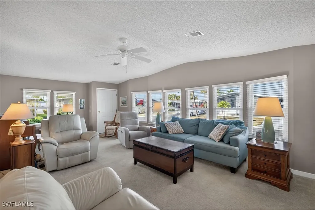 161 Seven Seas Way Naples FL 34104