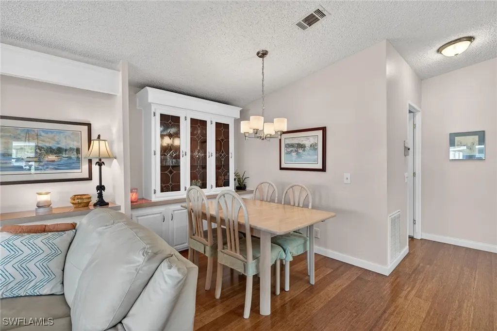 161 Seven Seas Way Naples FL 34104