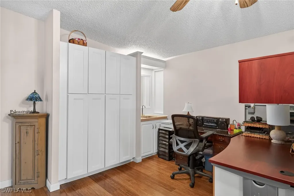 161 Seven Seas Way Naples FL 34104