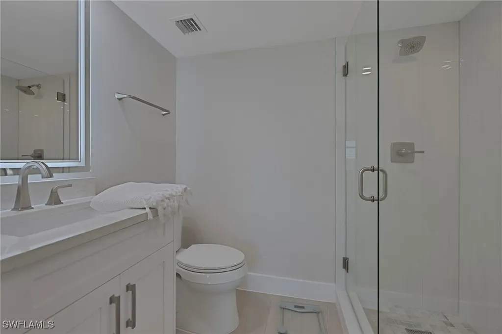 57 High Point Circle W Naples FL 34103