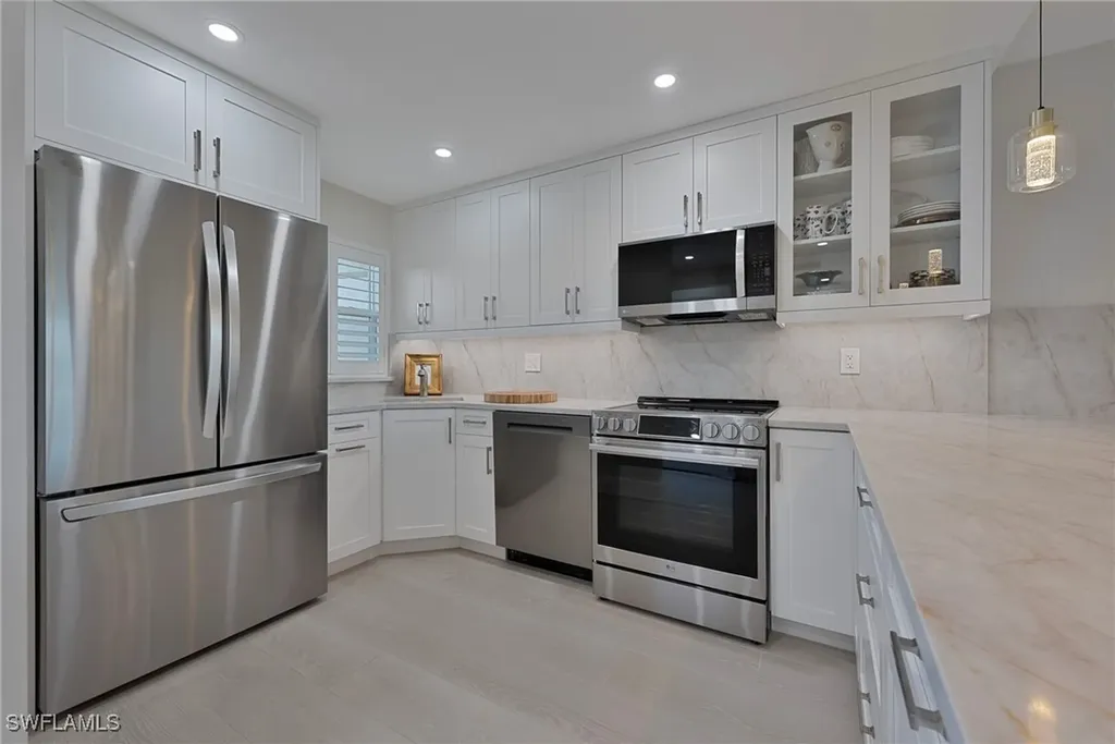 57 High Point Circle W Naples FL 34103