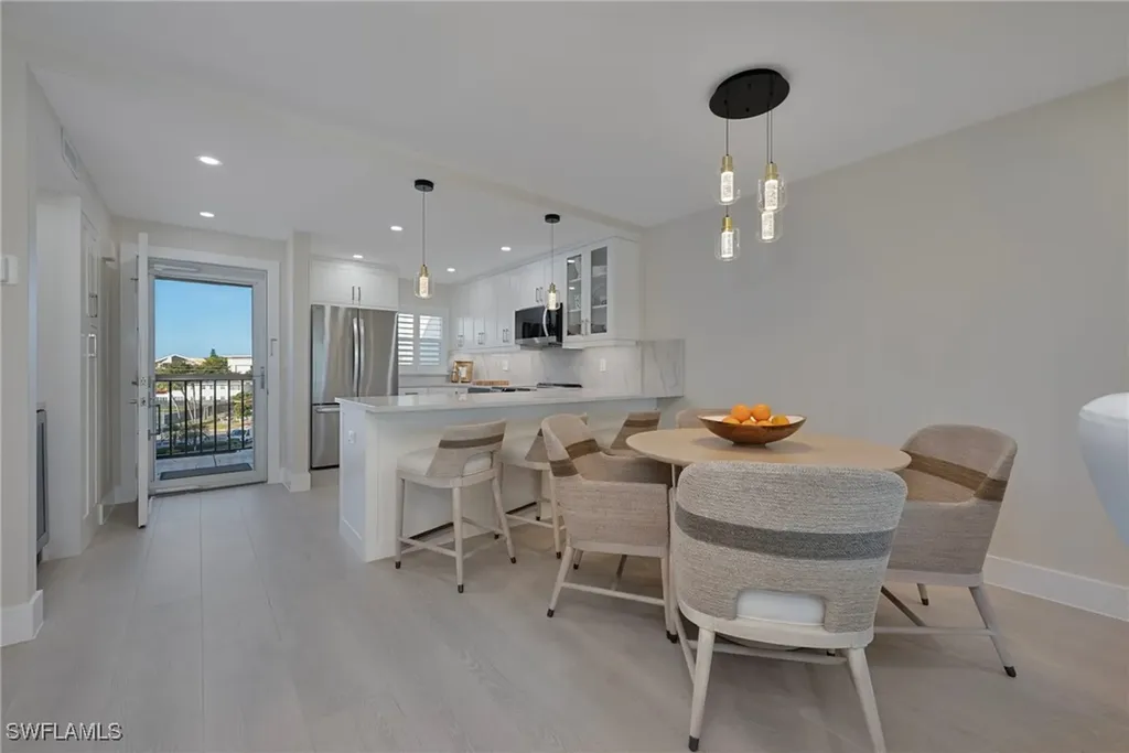 57 High Point Circle W Naples FL 34103