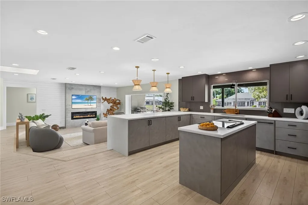 2341 Mayfield Court Naples FL 34105