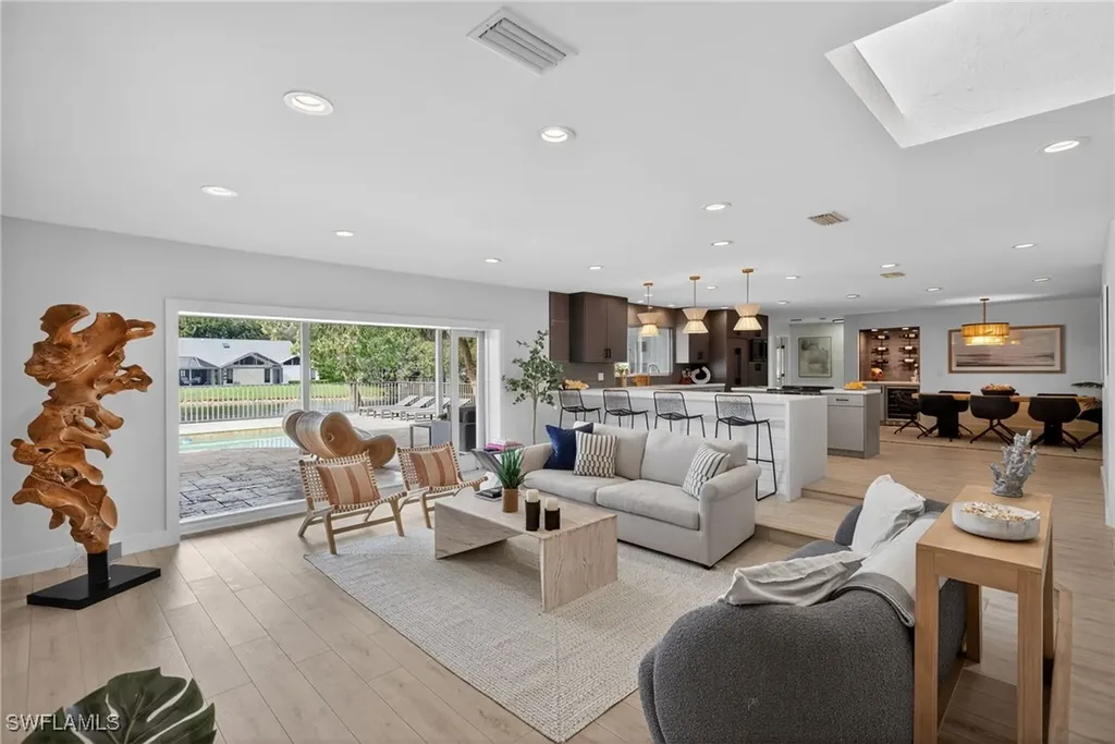 2341 Mayfield Court Naples FL 34105