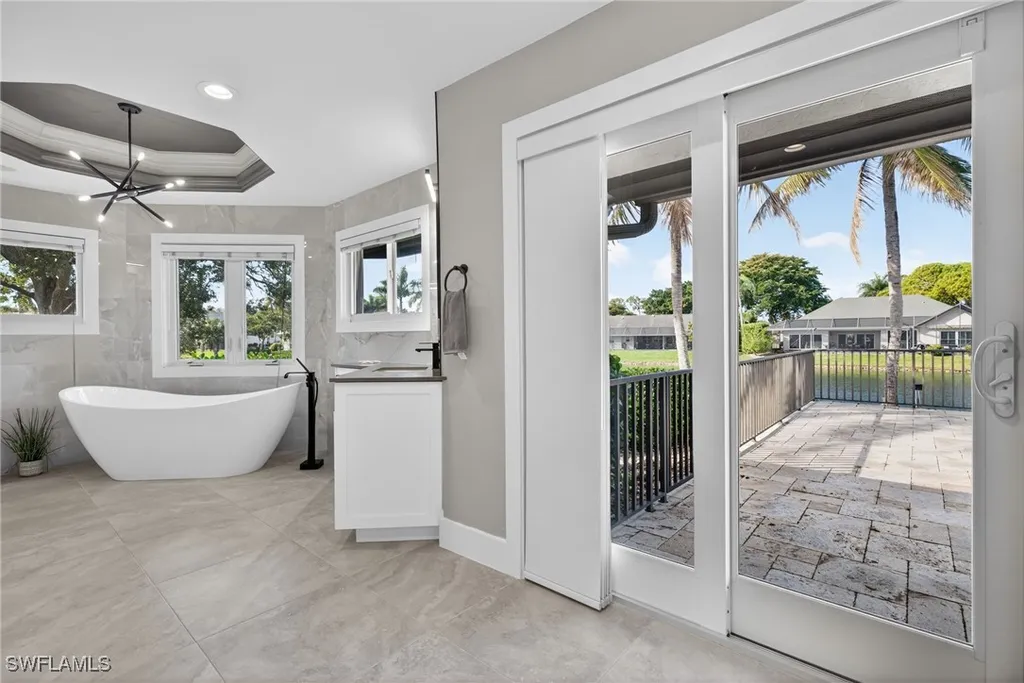 2341 Mayfield Court Naples FL 34105