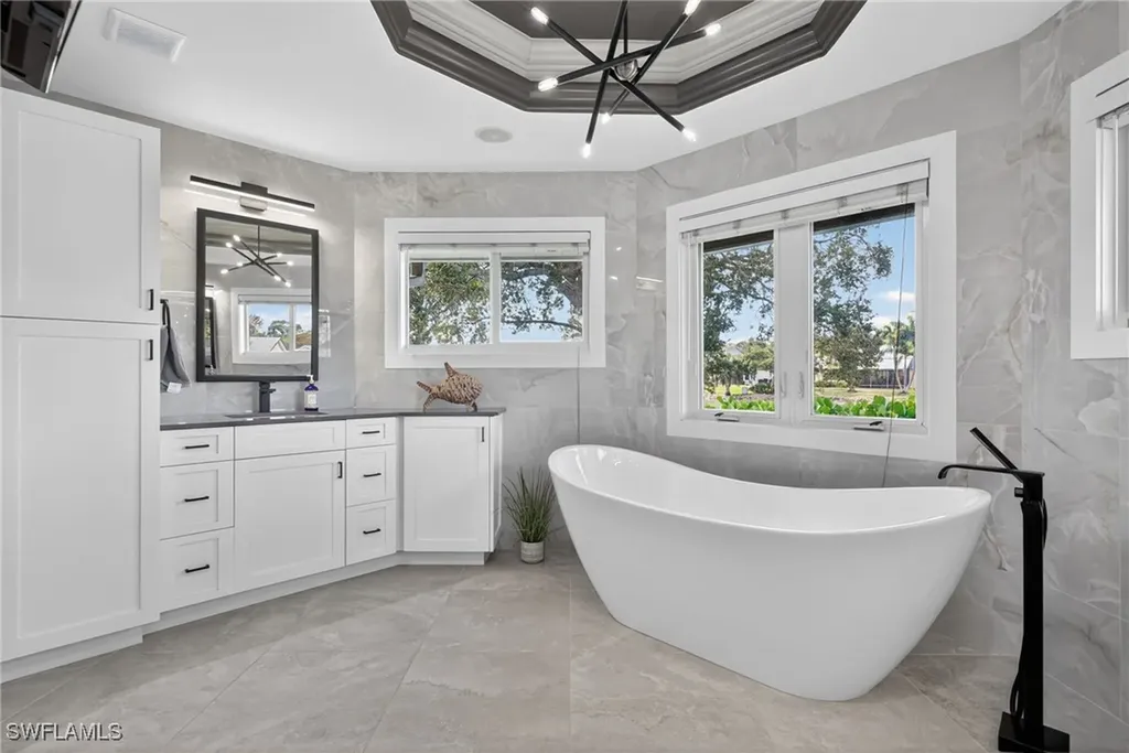 2341 Mayfield Court Naples FL 34105