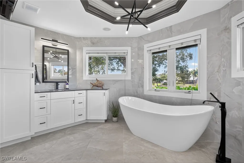 2341 Mayfield Court Naples FL 34105