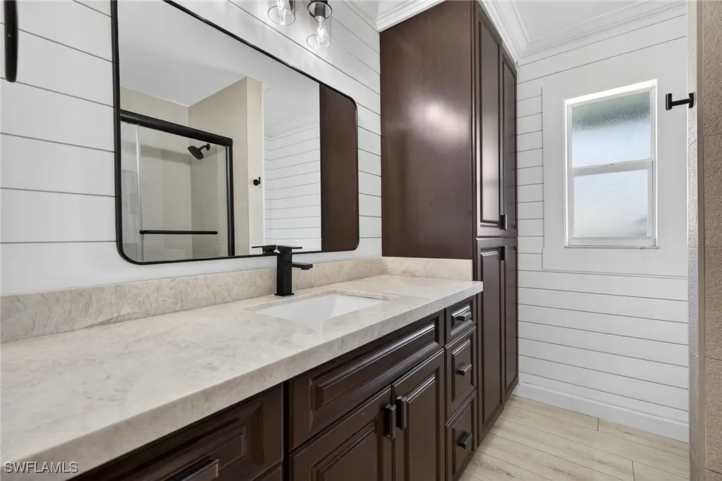 2341 Mayfield Court Naples FL 34105