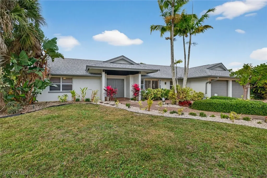 2341 Mayfield Court Naples FL 34105