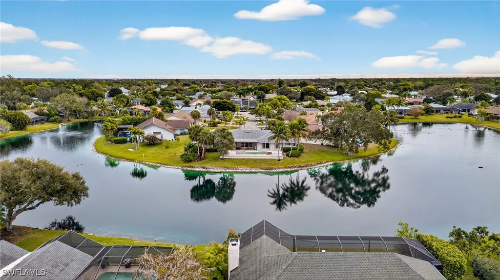 2341 Mayfield Court Naples FL 34105