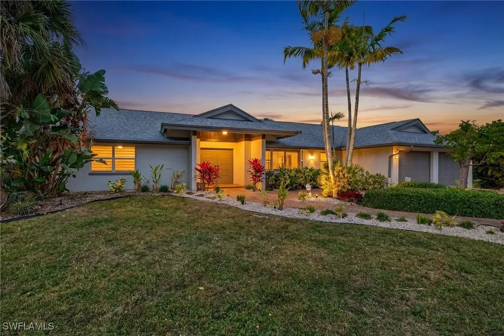 2341 Mayfield Court Naples FL 34105