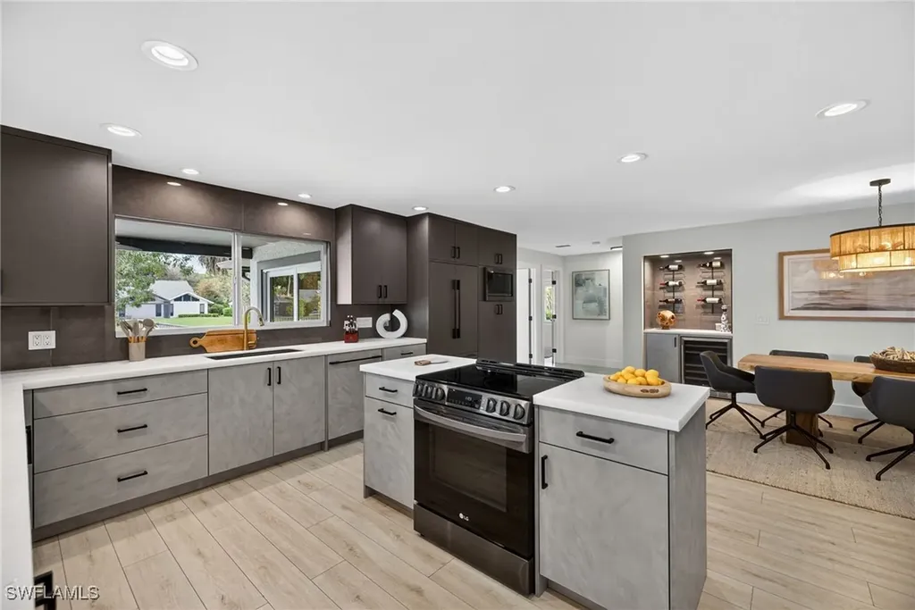 2341 Mayfield Court Naples FL 34105