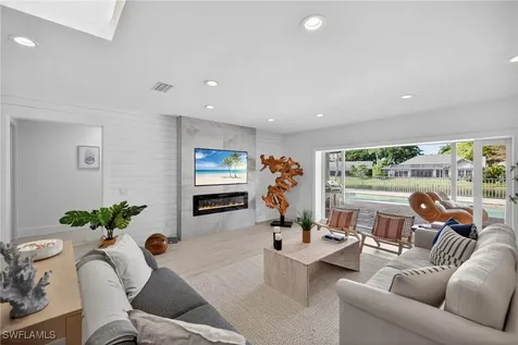 2341 Mayfield Court Naples FL 34105