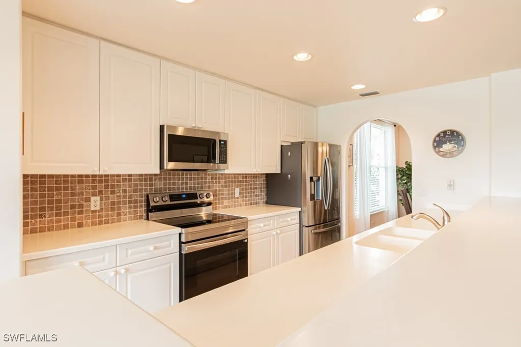 2029 Crestview Way Naples FL 34119