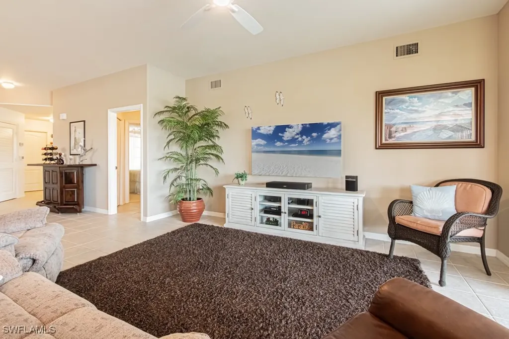 2029 Crestview Way Naples FL 34119