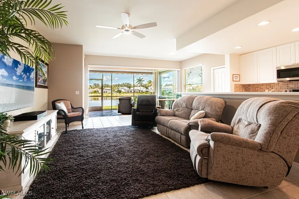 2029 Crestview Way Naples FL 34119