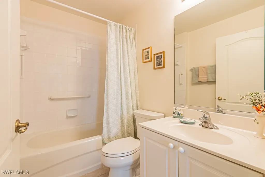 2029 Crestview Way Naples FL 34119