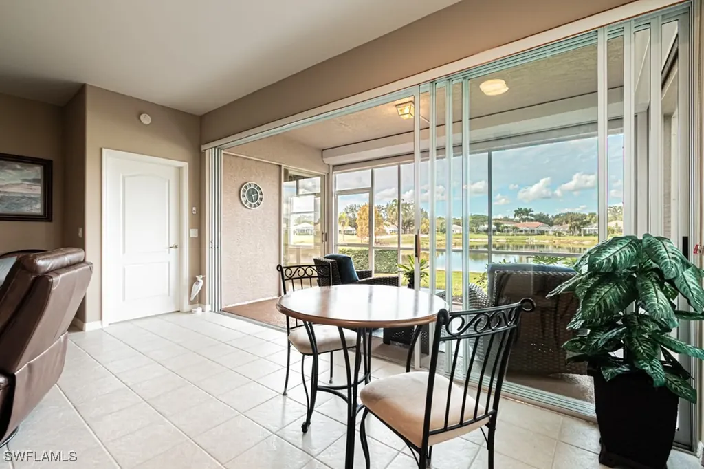 2029 Crestview Way Naples FL 34119