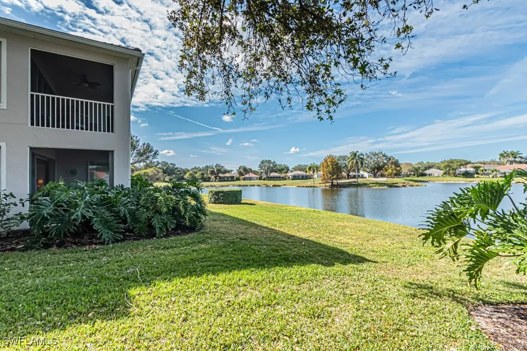 2029 Crestview Way Naples FL 34119