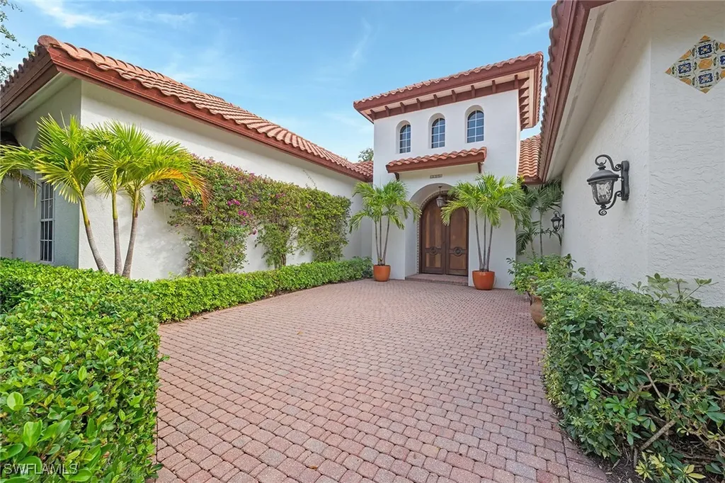 6648 Glen Arbor Way Naples FL 34109