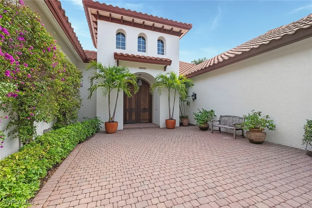 6648 Glen Arbor Way Naples FL 34109