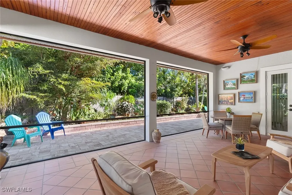 4778 Europa Drive Naples FL 34105