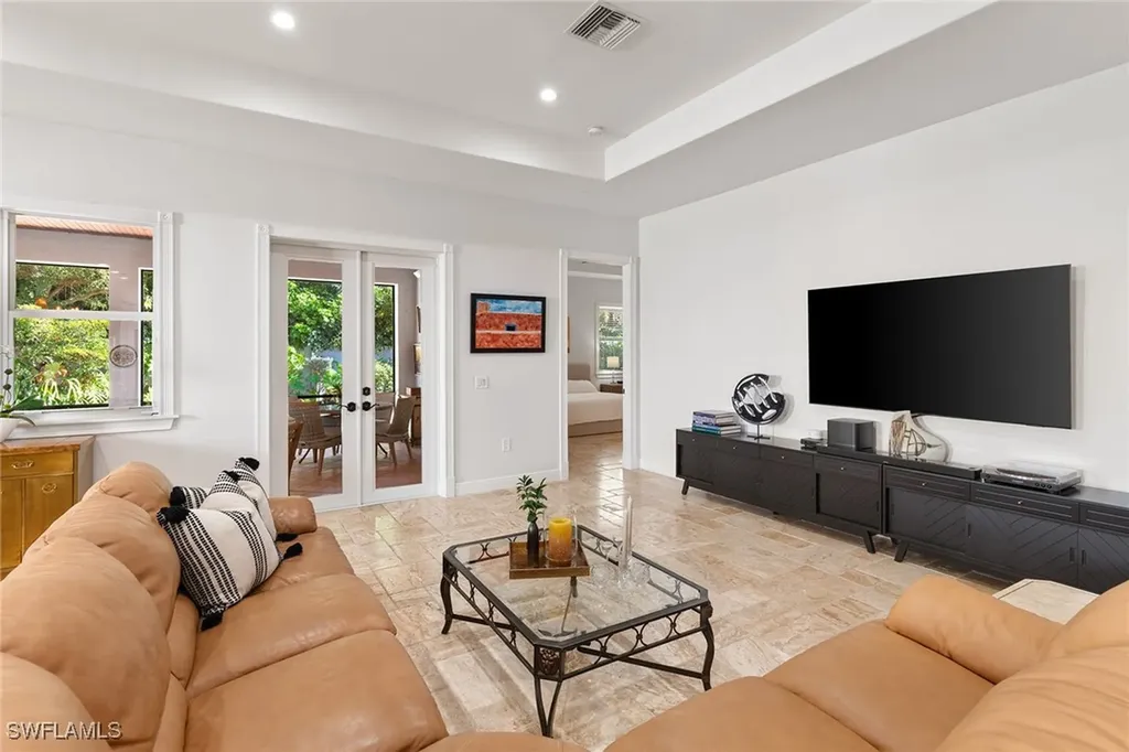 4778 Europa Drive Naples FL 34105
