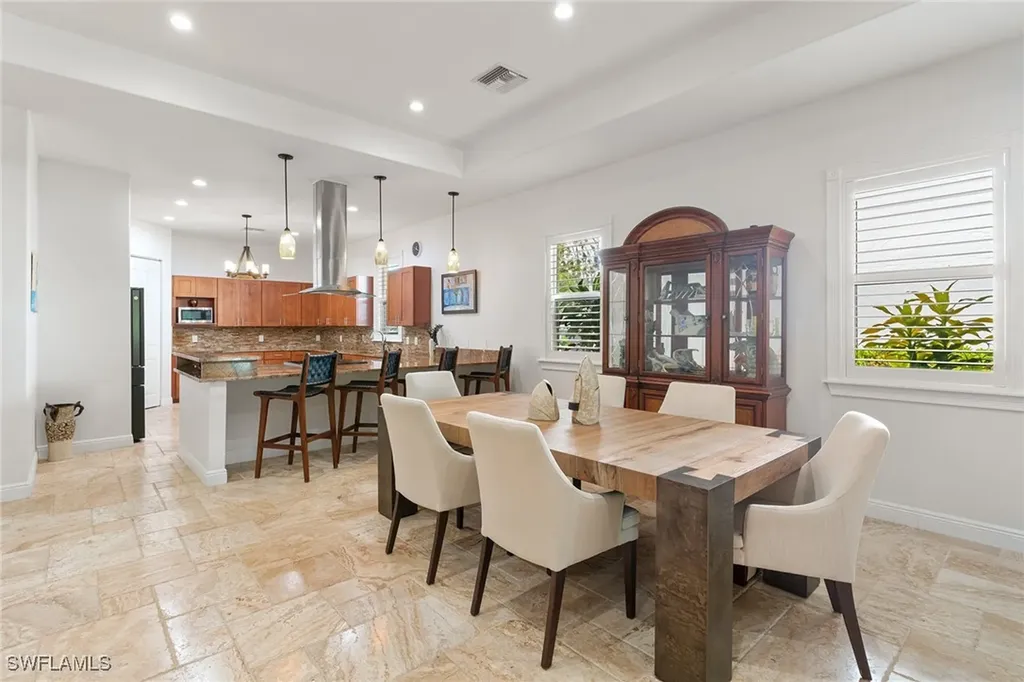 4778 Europa Drive Naples FL 34105