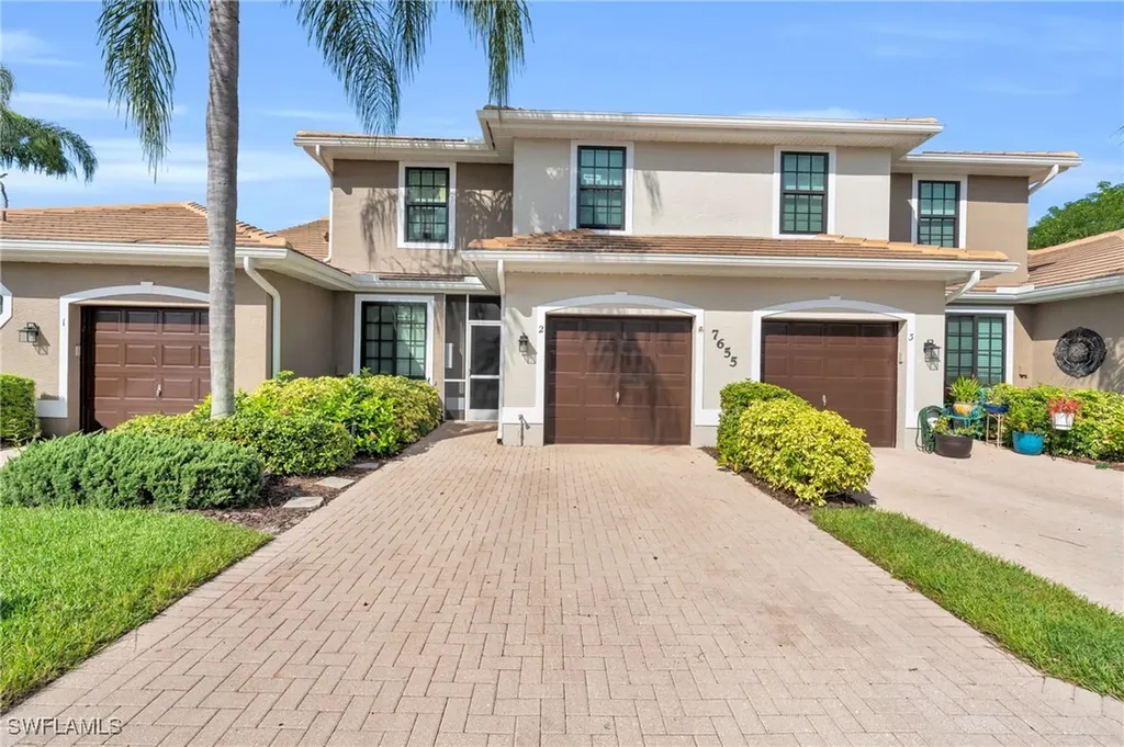 7655 Meadow Lakes Drive Naples FL 34104