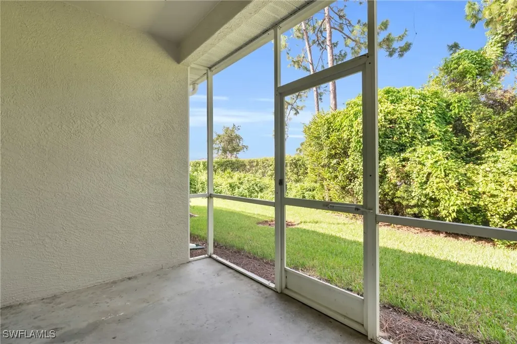 7655 Meadow Lakes Drive Naples FL 34104