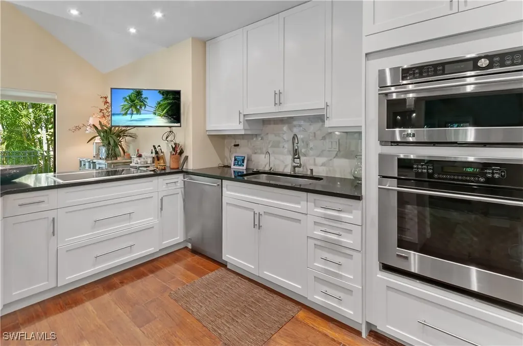 1313 Solana Road W Naples FL 34103