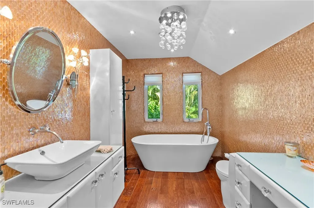 1313 Solana Road W Naples FL 34103