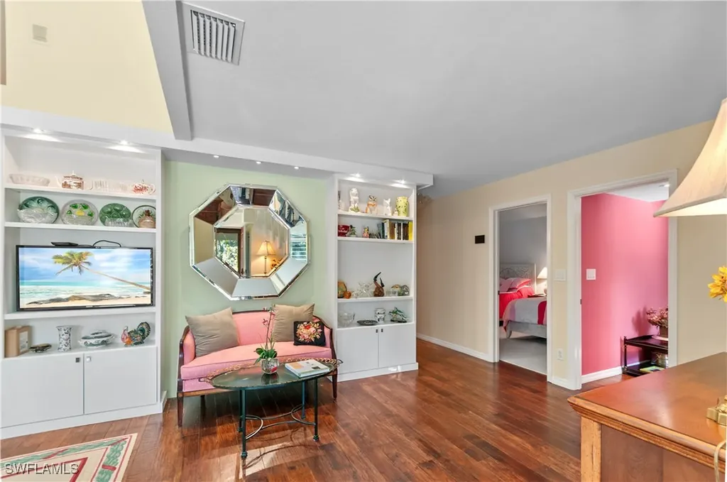 1313 Solana Road W Naples FL 34103