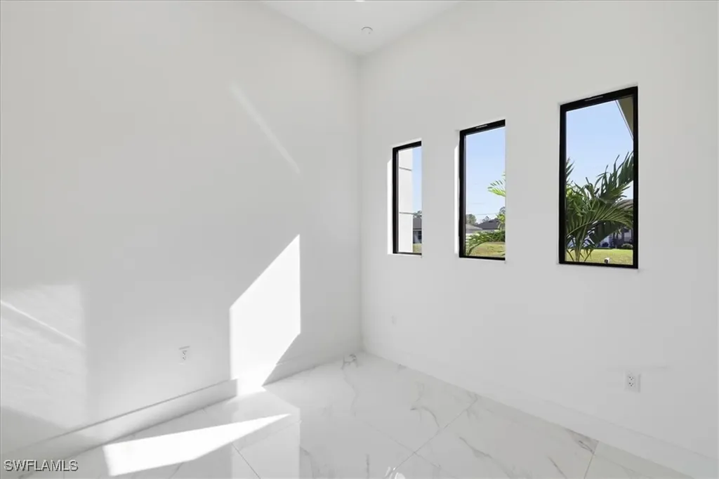 2407 Carvell Avenue N Lehigh Acres FL 33971