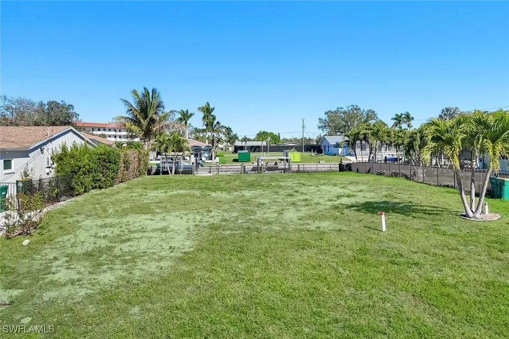 207 6th Street Bonita Springs FL 34134