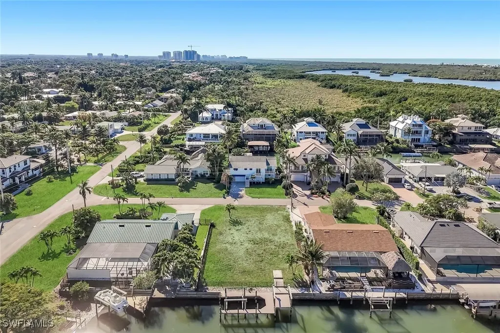 207 6th Street Bonita Springs FL 34134