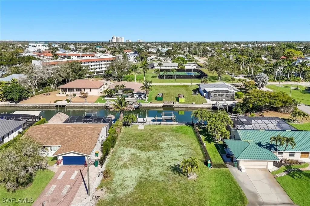 207 6th Street Bonita Springs FL 34134