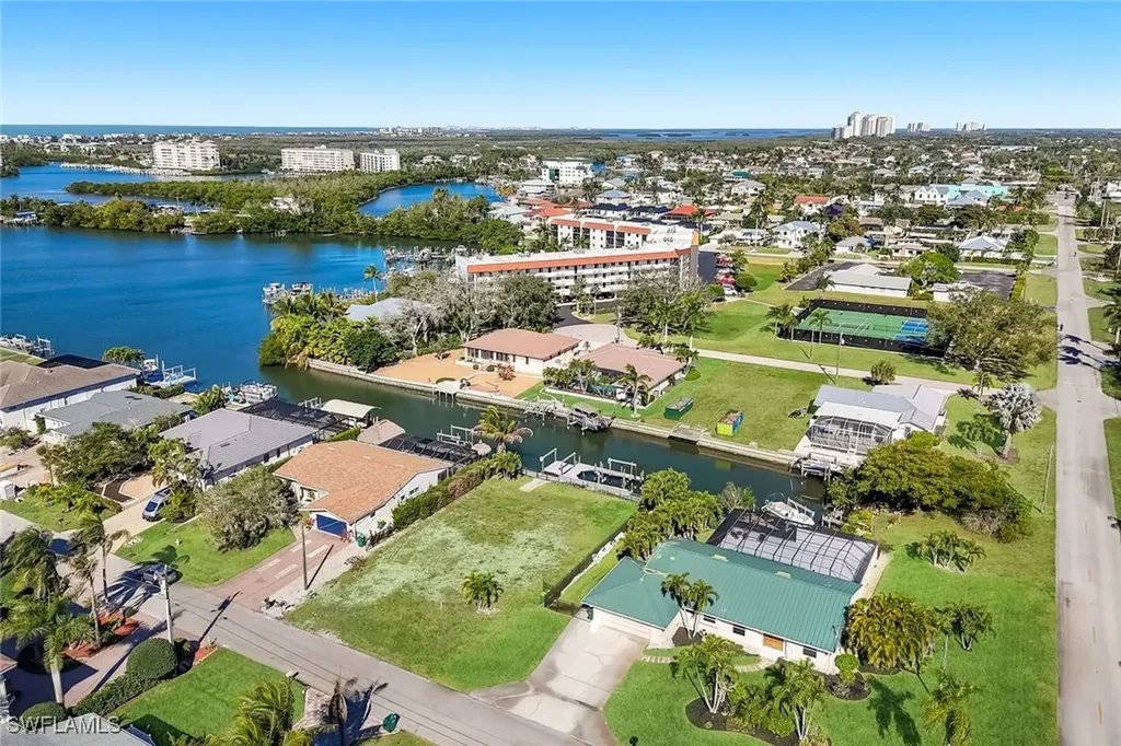 207 6th Street Bonita Springs FL 34134