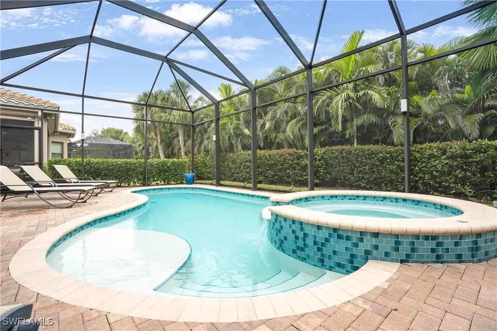 13628 Mandarin Circle Naples FL 34109
