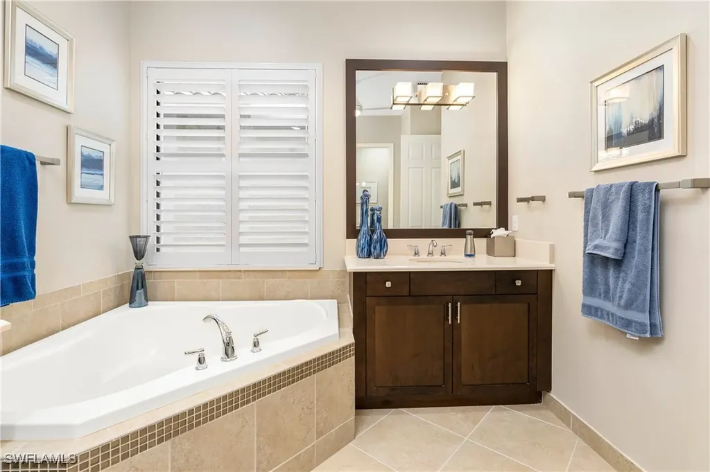 13628 Mandarin Circle Naples FL 34109