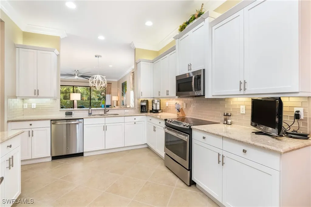 13628 Mandarin Circle Naples FL 34109