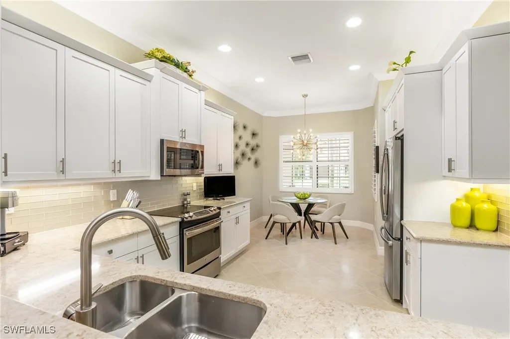 13628 Mandarin Circle Naples FL 34109