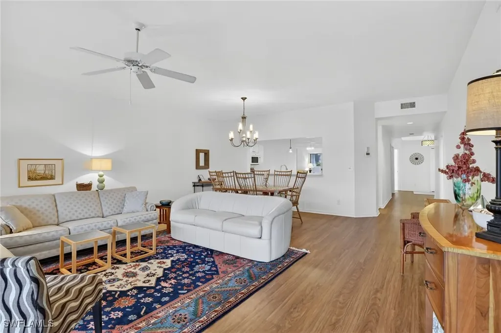 2827 Aintree Lane Naples FL 34112