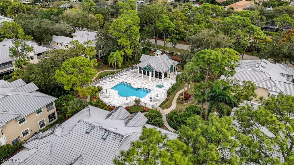 2827 Aintree Lane Naples FL 34112